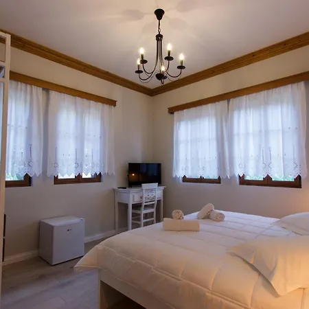 Bujtina Sophie Otel 4*