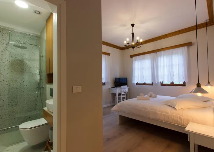 Bujtina Sophie Otel 4*