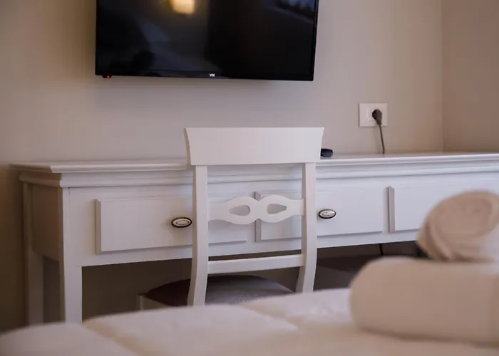 Otel Bujtina Sophie 4*